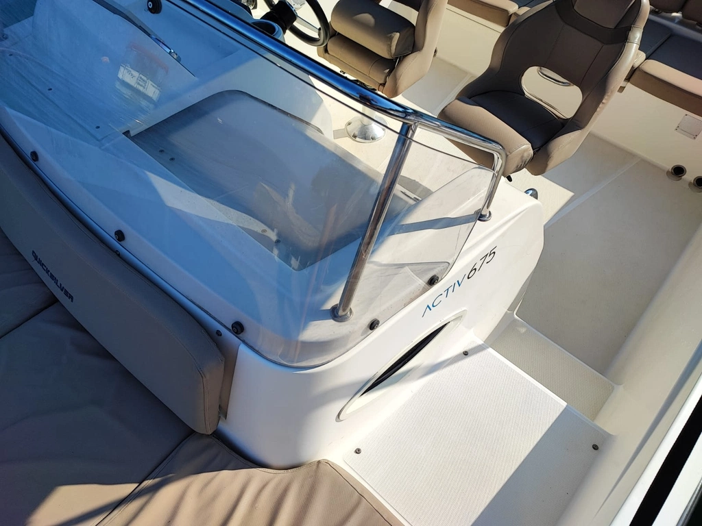 Quicksilver 675 activ 150HP - picture 6